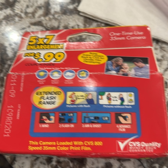 One use 35mm camera 📷 power flash all pur camera old school vintage retro style - Picture 3 of 5